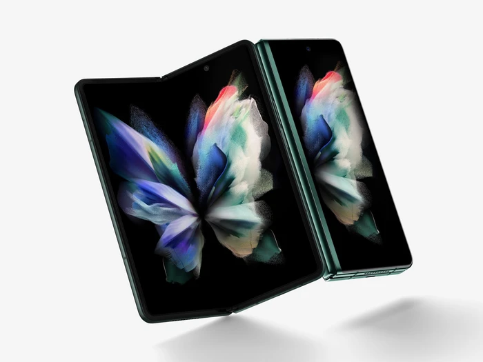 Samsung Galaxy Z Fold3, 18