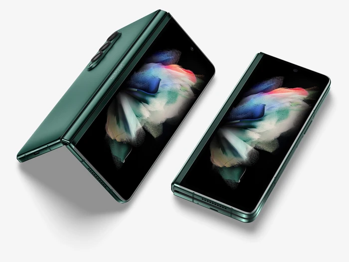 Samsung Galaxy Z Fold3, 22
