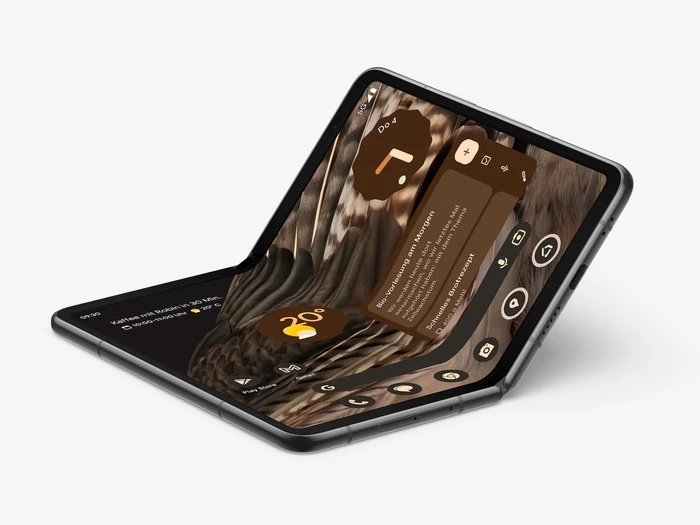 Pixel Fold Mockup, 14