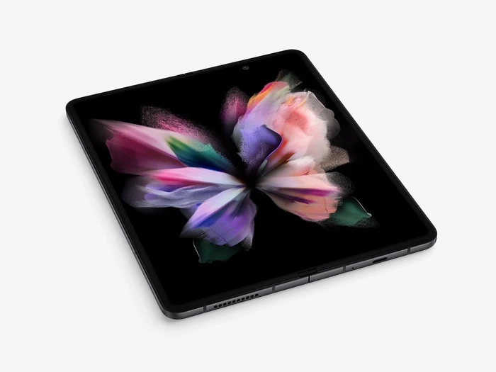 Samsung Galaxy Z Fold3, 13