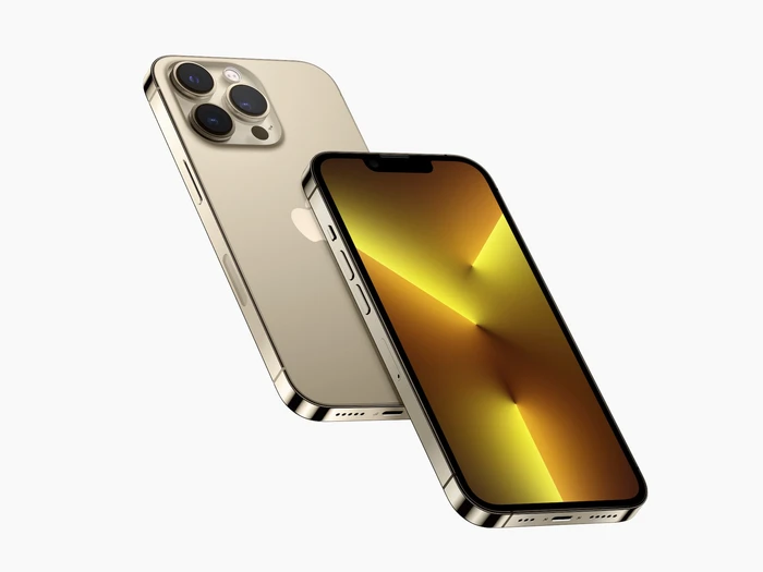 iPhone 13 Pro Mockups: 09