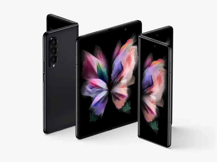 Samsung Galaxy Z Fold3, 15